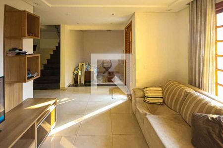 Sala de casa à venda com 4 quartos, 245m² em Vila Lucia, São Paulo