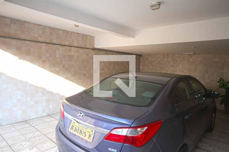 Garagem de casa à venda com 4 quartos, 245m² em Vila Lucia, São Paulo