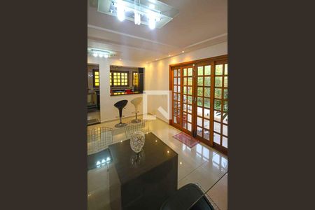 Sala de Jantar de casa à venda com 4 quartos, 245m² em Vila Lucia, São Paulo