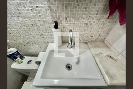 Banheiro Social de casa à venda com 4 quartos, 222m² em Campo Belo, São Paulo