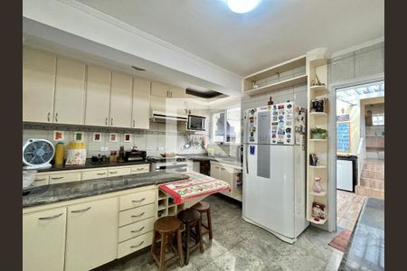Cozinha de casa à venda com 4 quartos, 222m² em Campo Belo, São Paulo