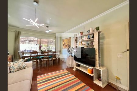 Sala de casa à venda com 4 quartos, 222m² em Campo Belo, São Paulo