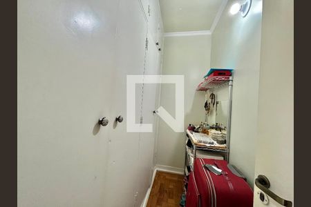 Closet de casa à venda com 4 quartos, 222m² em Campo Belo, São Paulo