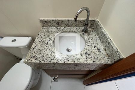 Lavabo de apartamento para alugar com 1 quarto, 53m² em Campo Grande, Santos