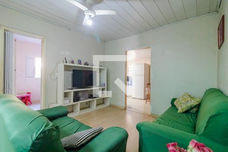 Sala de casa à venda com 4 quartos, 200m² em Medianeira, Porto Alegre