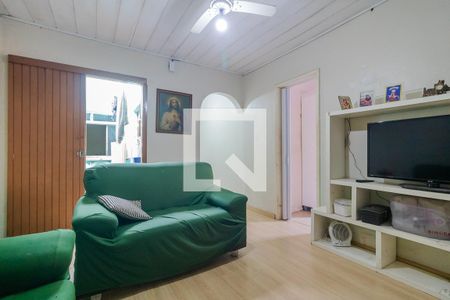 Sala de casa à venda com 4 quartos, 200m² em Medianeira, Porto Alegre