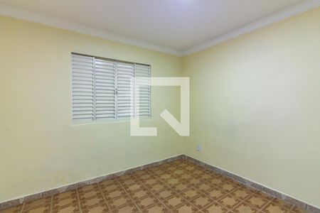 Quarto 2 de casa para alugar com 2 quartos, 55m² em Km 18, Osasco