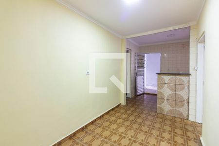 Sala de casa para alugar com 2 quartos, 55m² em Km 18, Osasco