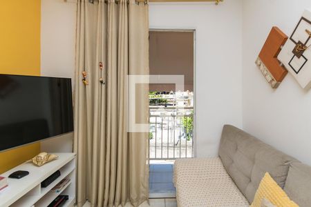 Sala de apartamento à venda com 3 quartos, 56m² em Parada de Lucas, Rio de Janeiro