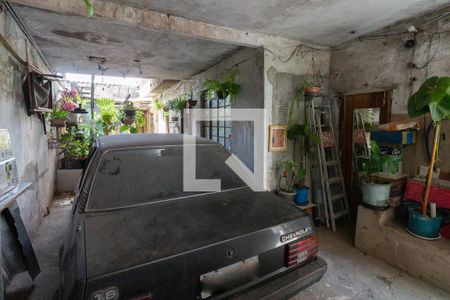 Garagem de casa à venda com 3 quartos, 200m² em Jardim Ester, São Paulo