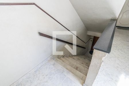 Área comum - Escadas de apartamento à venda com 2 quartos, 56m² em Olaria, Rio de Janeiro