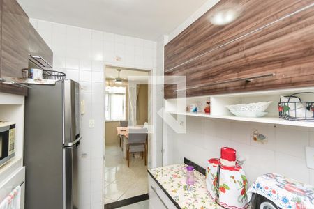 Cozinha de apartamento à venda com 2 quartos, 56m² em Olaria, Rio de Janeiro