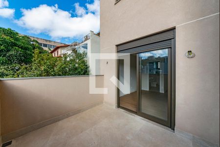 Varanda da Suíte 1 de apartamento à venda com 4 quartos, 228m² em Santa Lúcia, Belo Horizonte