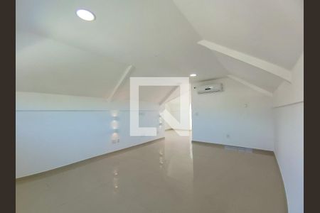 Sotão de casa de condomínio à venda com 5 quartos, 290m² em Recreio dos Bandeirantes, Rio de Janeiro