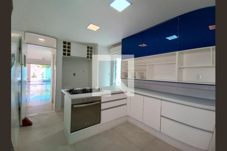 Cozinha de casa de condomínio à venda com 5 quartos, 290m² em Recreio dos Bandeirantes, Rio de Janeiro