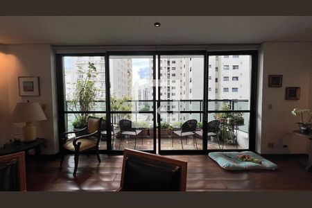 Varanda de apartamento à venda com 3 quartos, 220m² em Cerqueira César, São Paulo