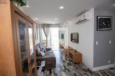 Sala de apartamento para alugar com 2 quartos, 83m² em Recreio dos Bandeirantes, Rio de Janeiro