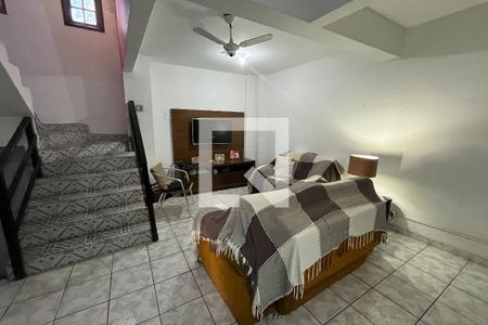 Sala de casa para alugar com 3 quartos, 80m² em Jardim Guanabara, Rio de Janeiro