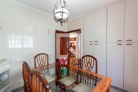 Copa de casa para alugar com 4 quartos, 500m² em Vila Ré, São Paulo