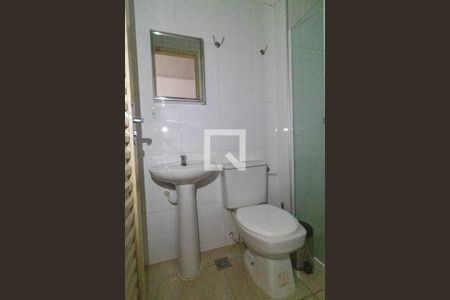 Banheiro de kitnet/studio para alugar com 1 quarto, 27m² em Cidade Universitária, Campinas