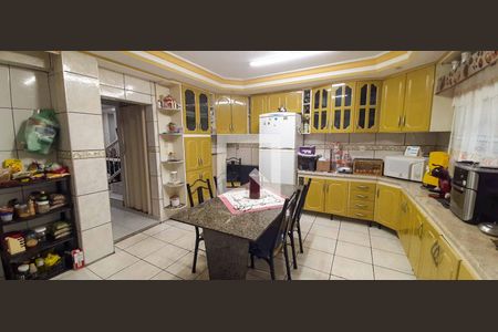 Cozinha de casa à venda com 4 quartos, 177m² em Metalúrgicos, Osasco