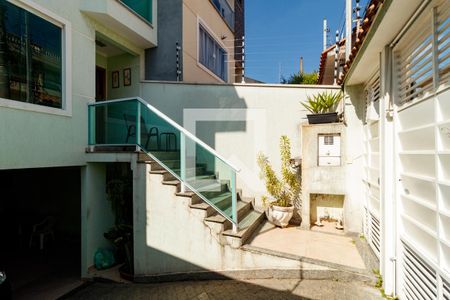 Área externa de casa à venda com 2 quartos, 130m² em Vila Mazzei, São Paulo