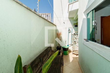 Área externa de casa à venda com 2 quartos, 130m² em Vila Mazzei, São Paulo