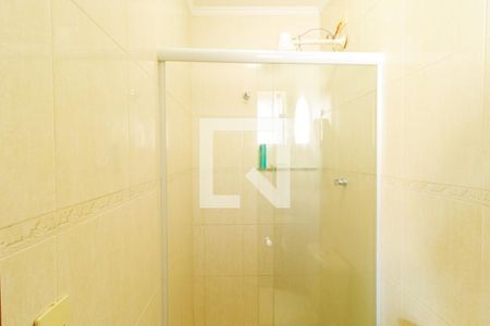 Banheiro da Suíte de casa à venda com 2 quartos, 130m² em Vila Mazzei, São Paulo