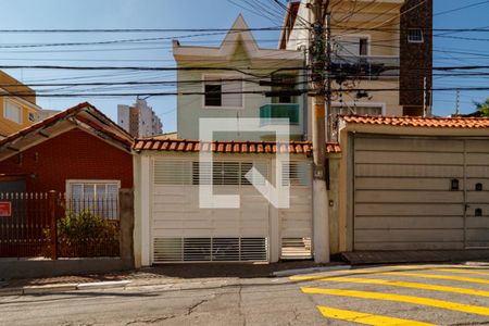 Fachada de casa à venda com 2 quartos, 130m² em Vila Mazzei, São Paulo