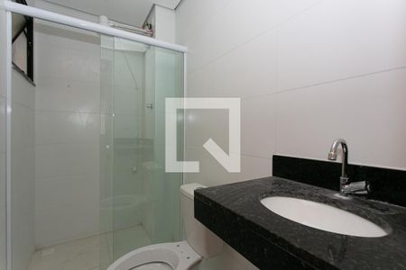 Banheiro de apartamento para alugar com 2 quartos, 45m² em Jardim Danfer, São Paulo