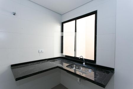 Cozinha de apartamento para alugar com 2 quartos, 45m² em Jardim Danfer, São Paulo