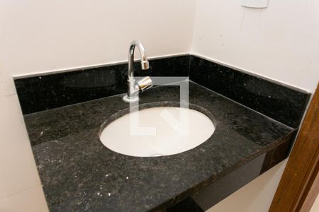 Banheiro de apartamento para alugar com 2 quartos, 45m² em Jardim Danfer, São Paulo