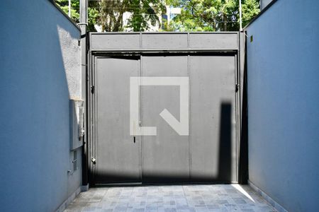 Garagem de casa à venda com 3 quartos, 160m² em Chácara Inglesa, São Paulo