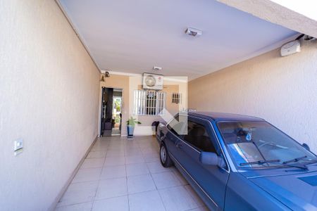 Garagem de casa à venda com 3 quartos, 155m² em Vila Carrão, São Paulo