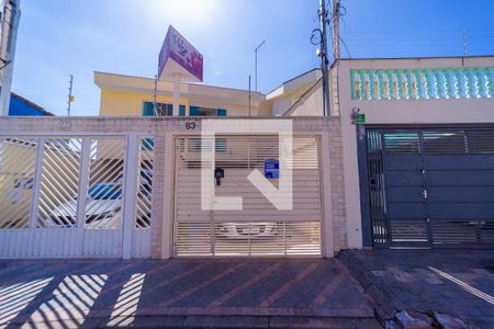 Fachada de casa à venda com 3 quartos, 155m² em Vila Carrão, São Paulo