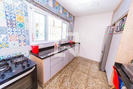 Cozinha de casa à venda com 3 quartos, 155m² em Vila Carrão, São Paulo
