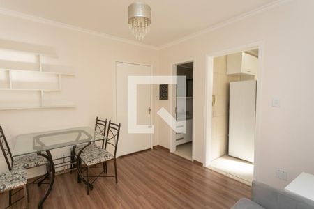 Sala de apartamento para alugar com 1 quarto, 50m² em Passo D’areia, Porto Alegre