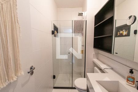 Banheiro de apartamento para alugar com 1 quarto, 37m² em Cambuci, São Paulo