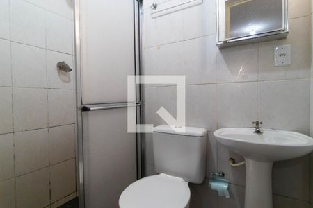 Banheiro de kitnet/studio para alugar com 1 quarto, 25m² em Cidade Universitária, Campinas