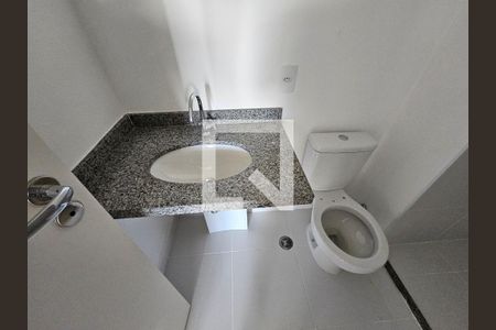 Banheiro de apartamento para alugar com 2 quartos, 64m² em Nova Klabin, São Paulo