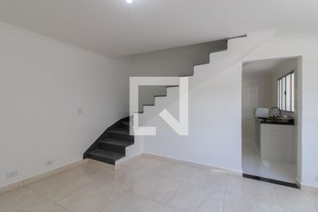 Sala de casa para alugar com 2 quartos, 110m² em Jardim Dourado, Guarulhos