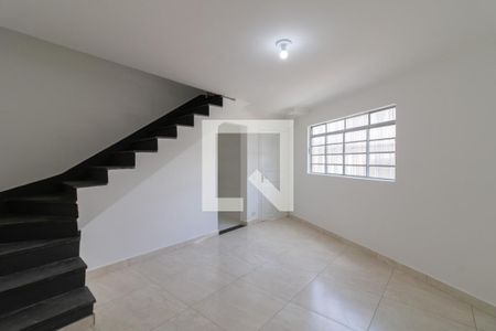 Sala de casa para alugar com 2 quartos, 110m² em Jardim Dourado, Guarulhos