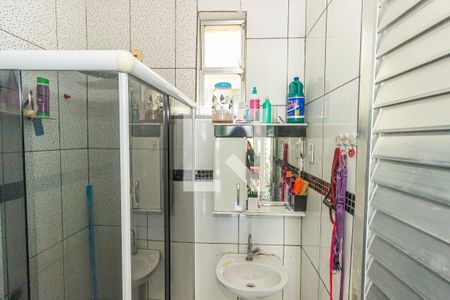 Banheiro de apartamento para alugar com 2 quartos, 50m² em Madureira, Rio de Janeiro