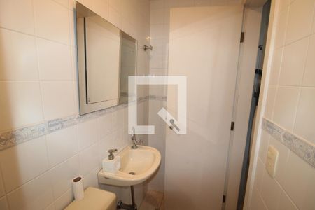 Área de Serviço - Banheiro de apartamento à venda com 3 quartos, 210m² em Água Fria, São Paulo