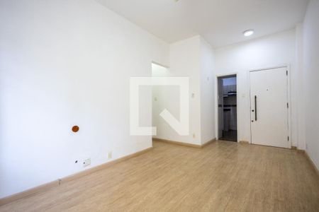 Sala de apartamento à venda com 2 quartos, 56m² em Tijuca, Rio de Janeiro