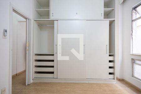 Quarto de apartamento à venda com 2 quartos, 56m² em Tijuca, Rio de Janeiro