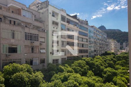 Vista da Suíte de apartamento à venda com 3 quartos, 120m² em Copacabana, Rio de Janeiro
