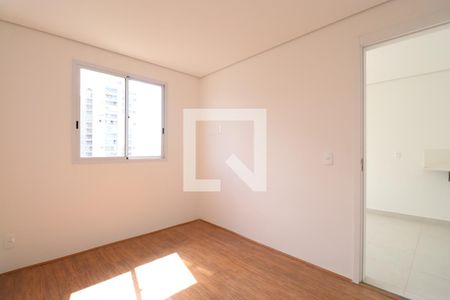 Quarto de apartamento à venda com 1 quarto, 30m² em Parque Industrial Tomas Edson, São Paulo