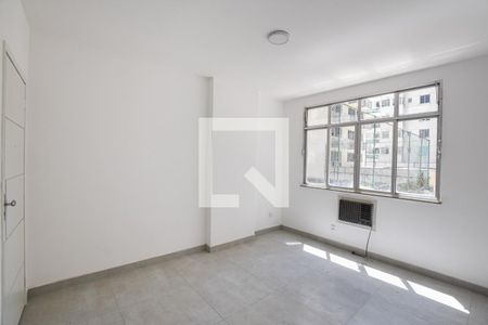 Sala de apartamento para alugar com 2 quartos, 79m² em Icaraí, Niterói