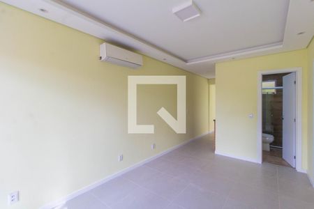 Sala de casa de condomínio para alugar com 2 quartos, 60m² em Rio Branco, Canoas